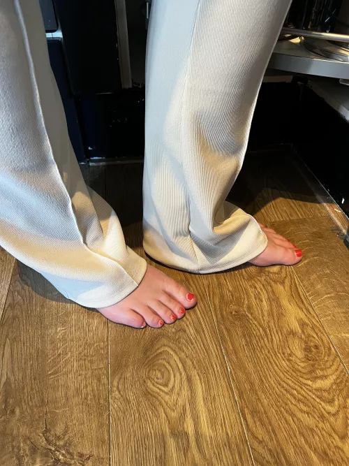 I only cook with bare feet! 😊 oc