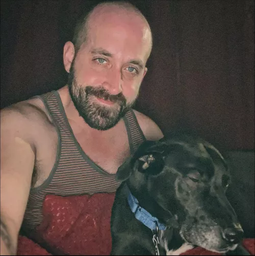 Just hanging out with my favorite sleepy boiiii.