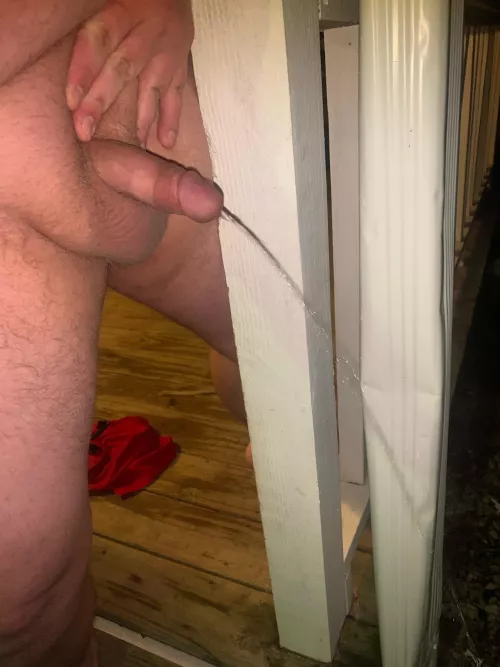Love pissing outside!