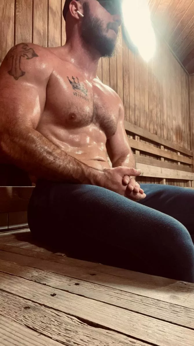(m) Sweating in the sauna