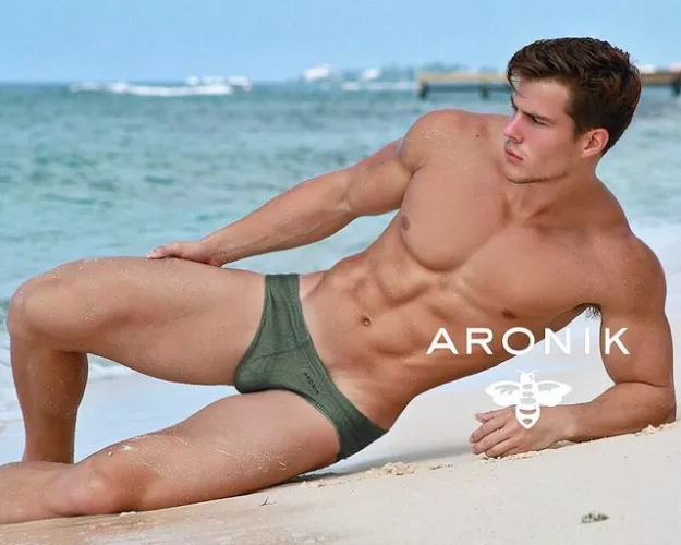 Michael Dean for Aronik