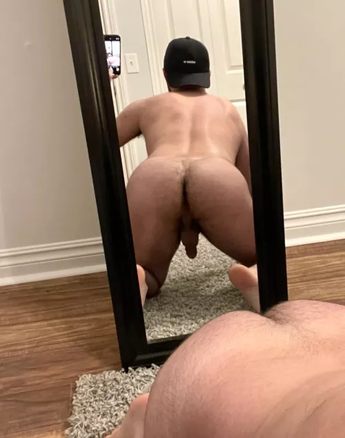 Move the mirror and get behind me 😈 (25)