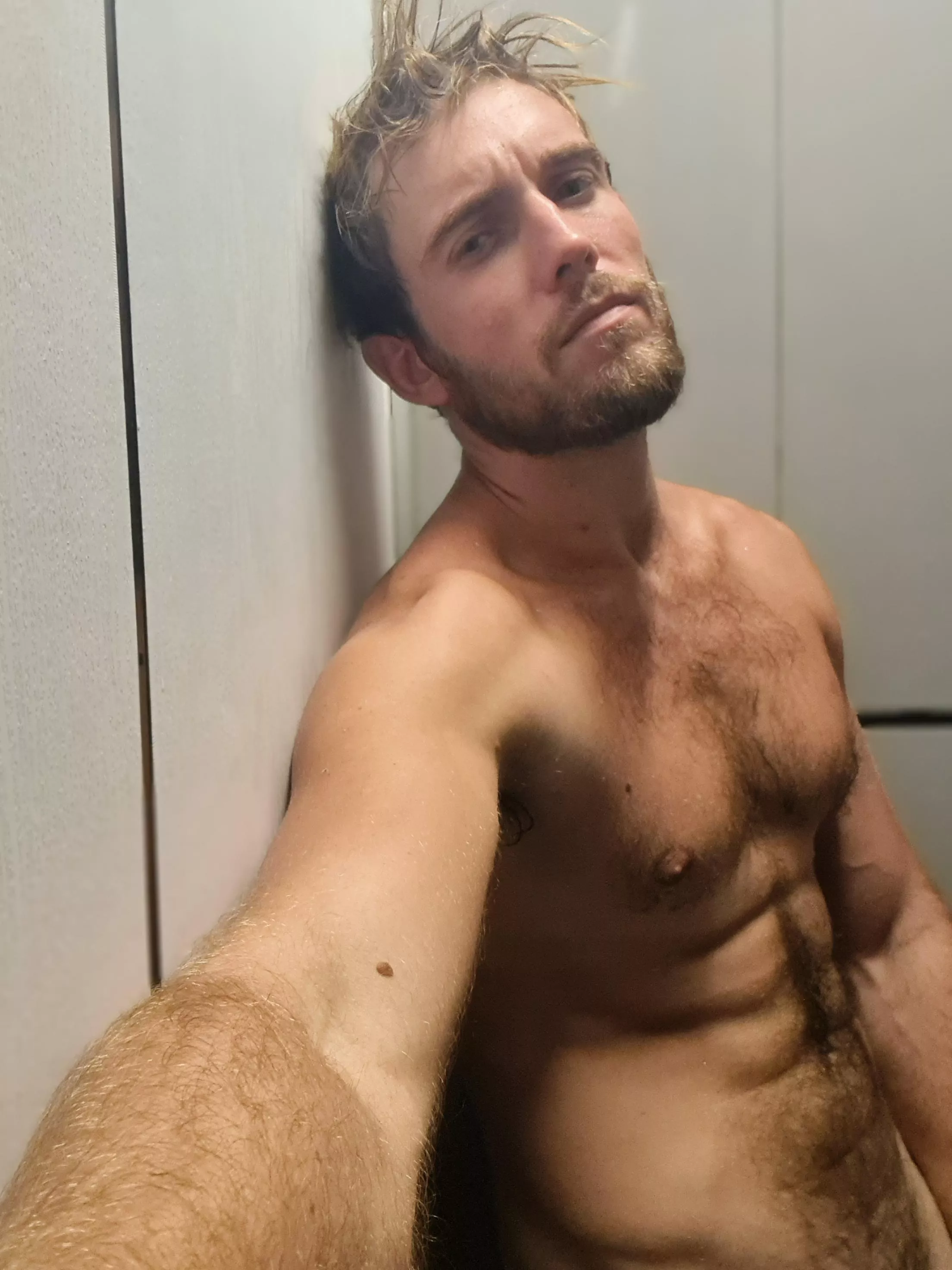 new angle before the shower 🚿