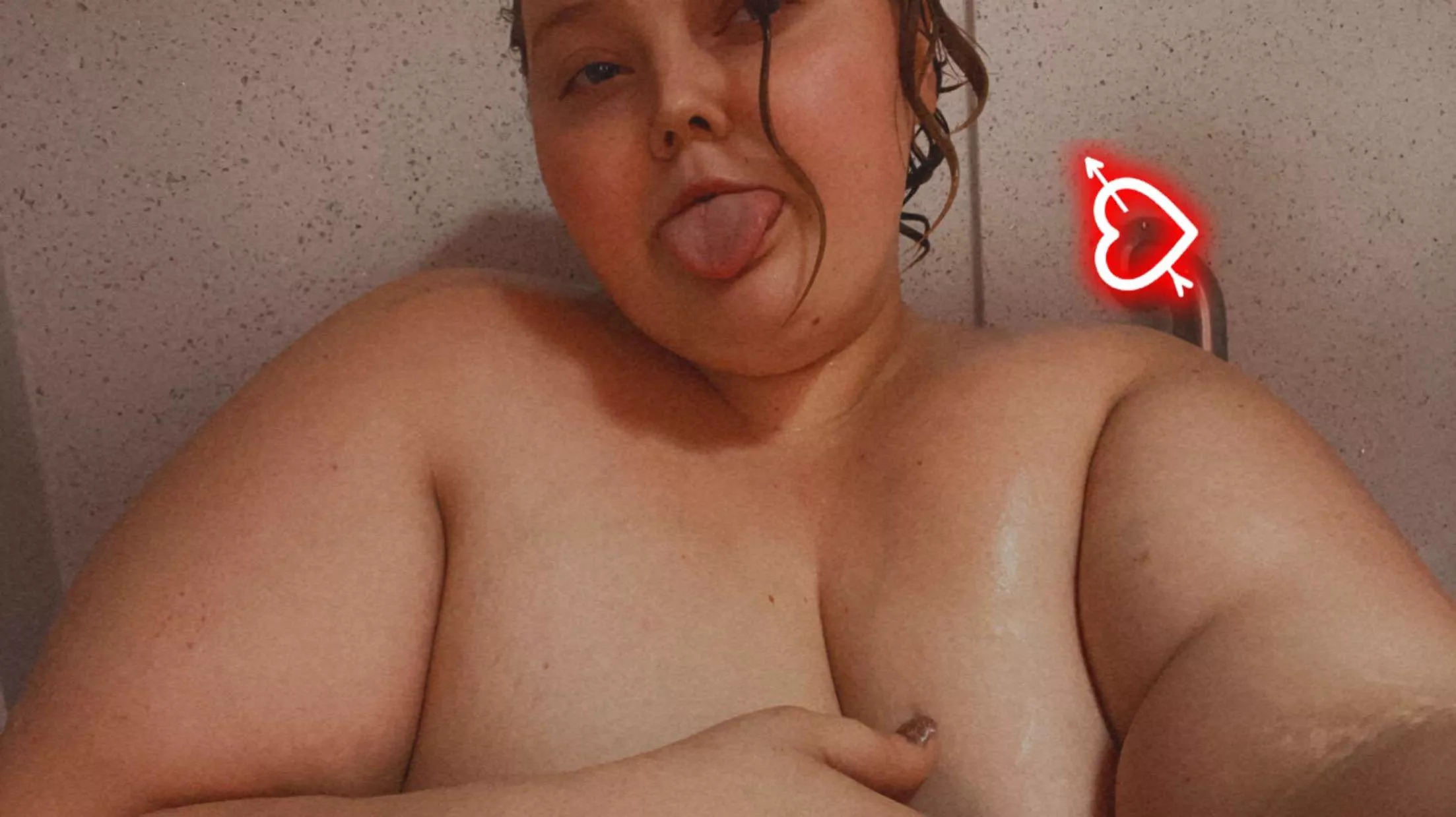 No glasses face reveal 😘