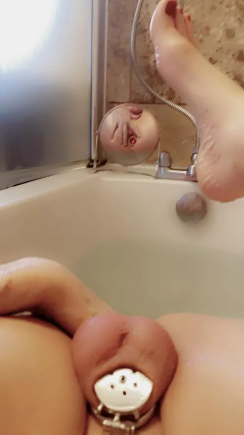 Sissy Bath Time 😘