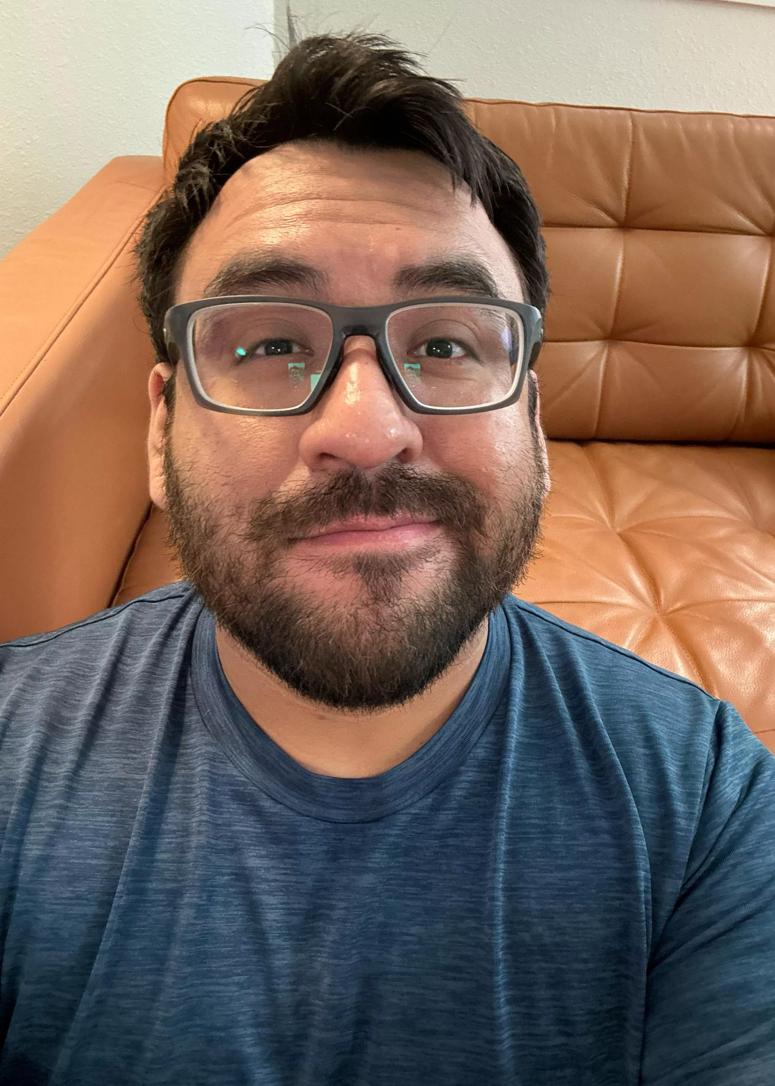 sup gaymers! boring day, feel free to dm