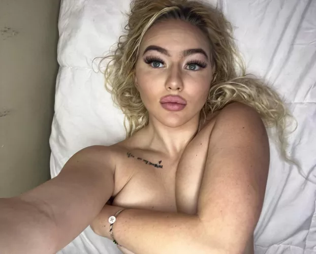 Waiting for you to join me😍😘