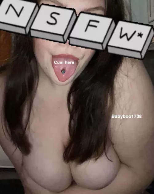 Who wants to cum on my tongue 👅