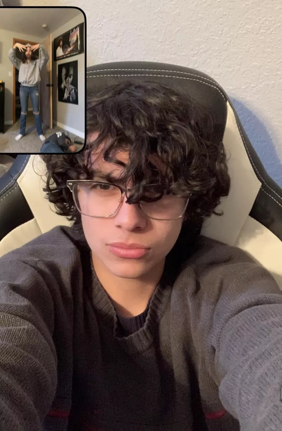 18 m big dicks or hot guys add me, I’m so horny rn @oliverc1522