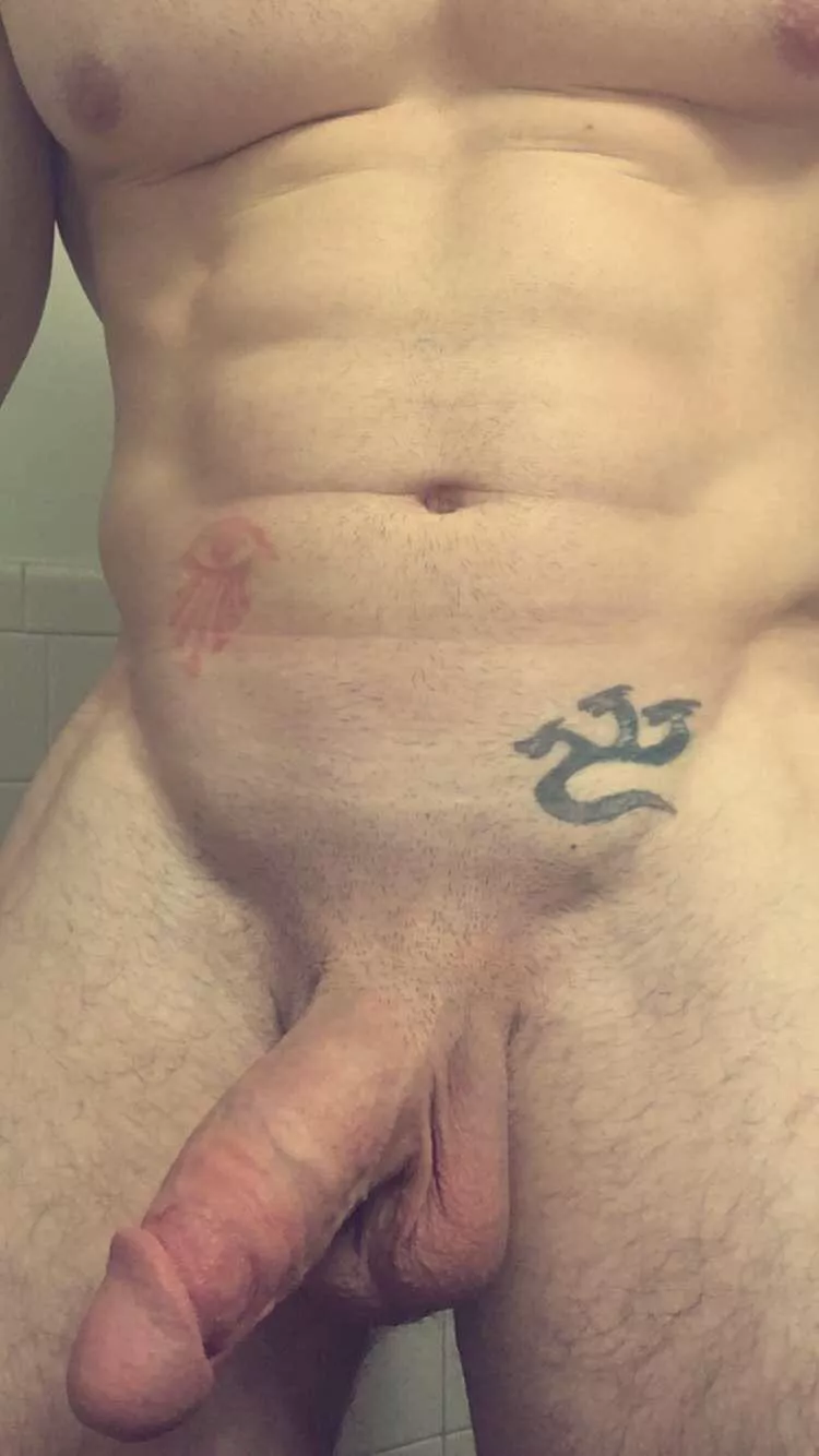 21m, my dick feels heavy, where will you hold it? Dm me