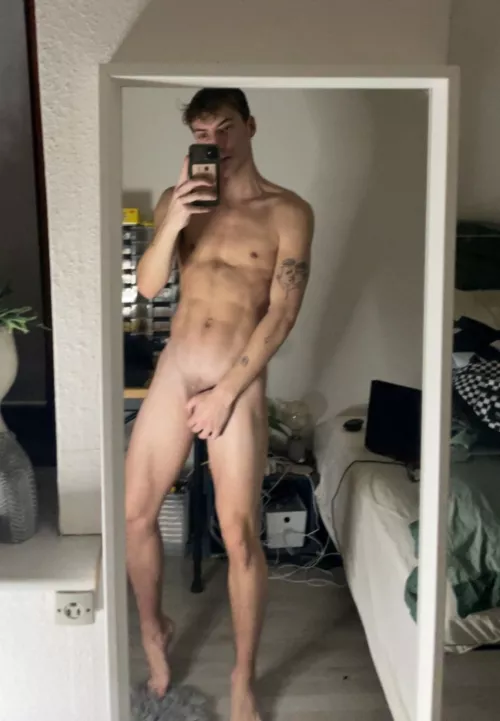 (22) Need some bros to come and hang out on Saturdays, you down?