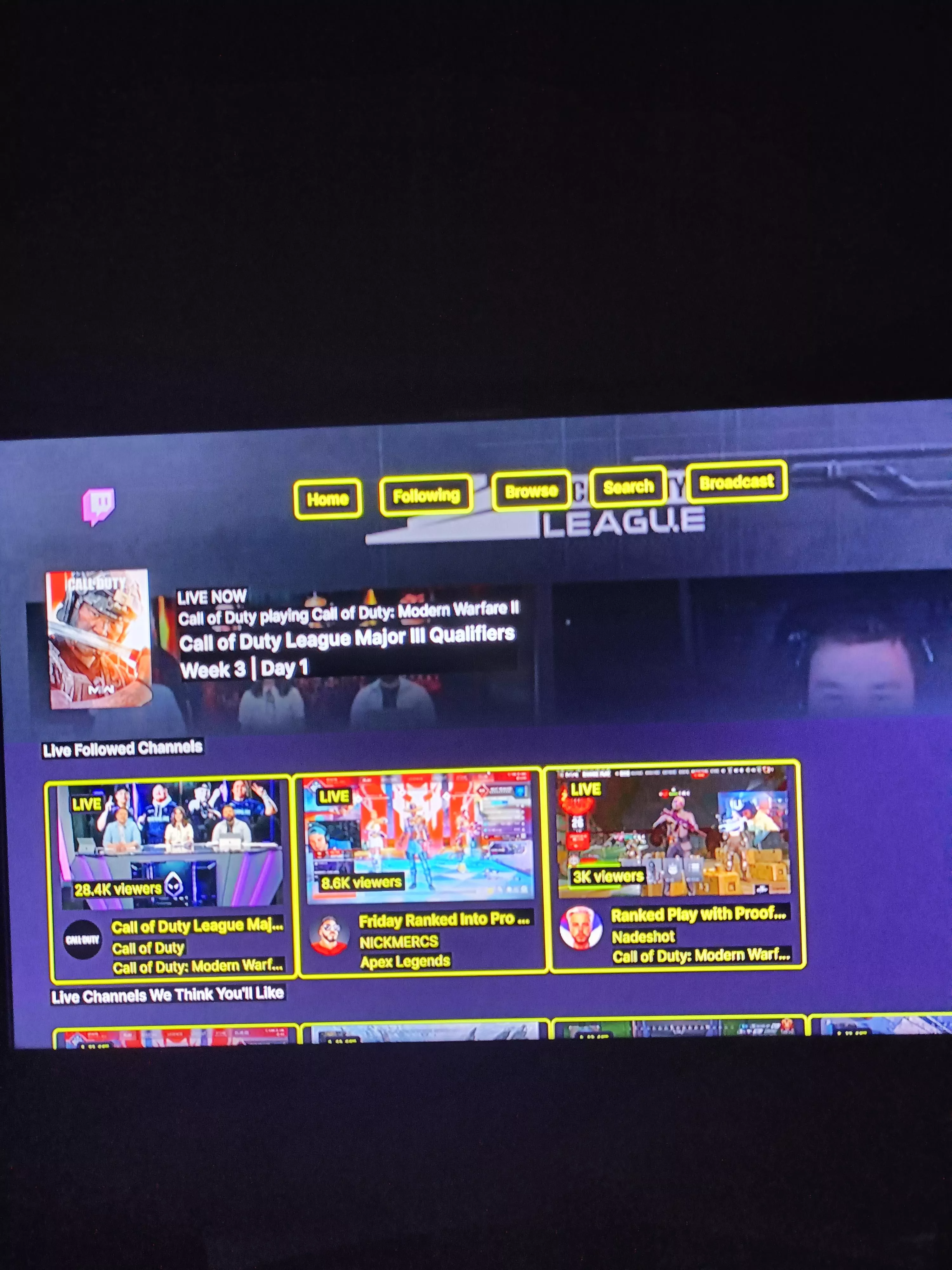 Anybody else have this type of screen. I can't see what I'm hovering on to select it?