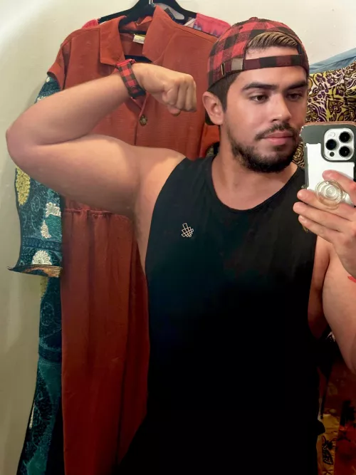 Between plant shopping and thrifting 🖤