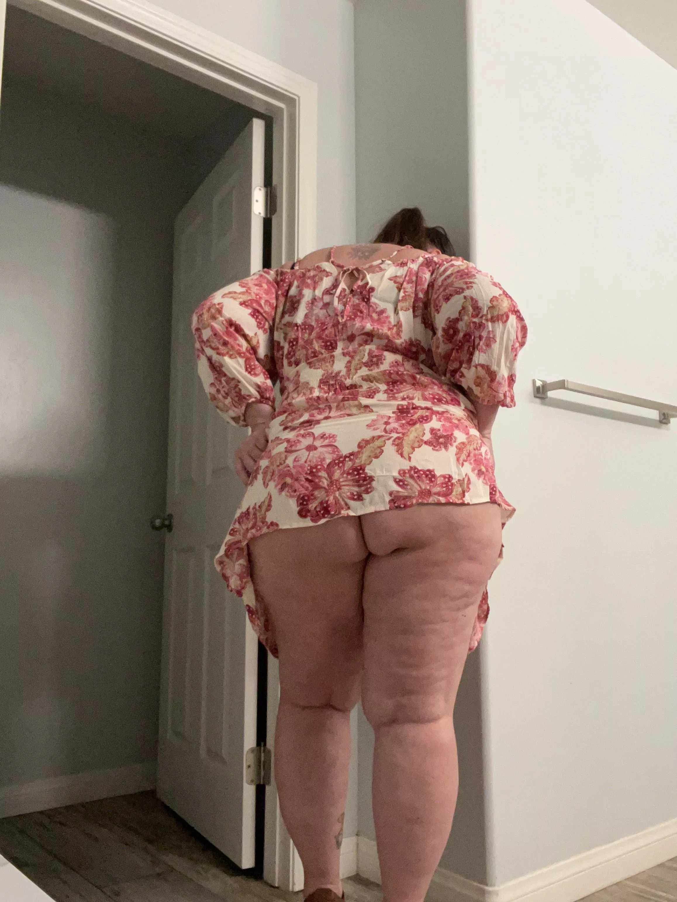 Do you like my new dress? 😈😏