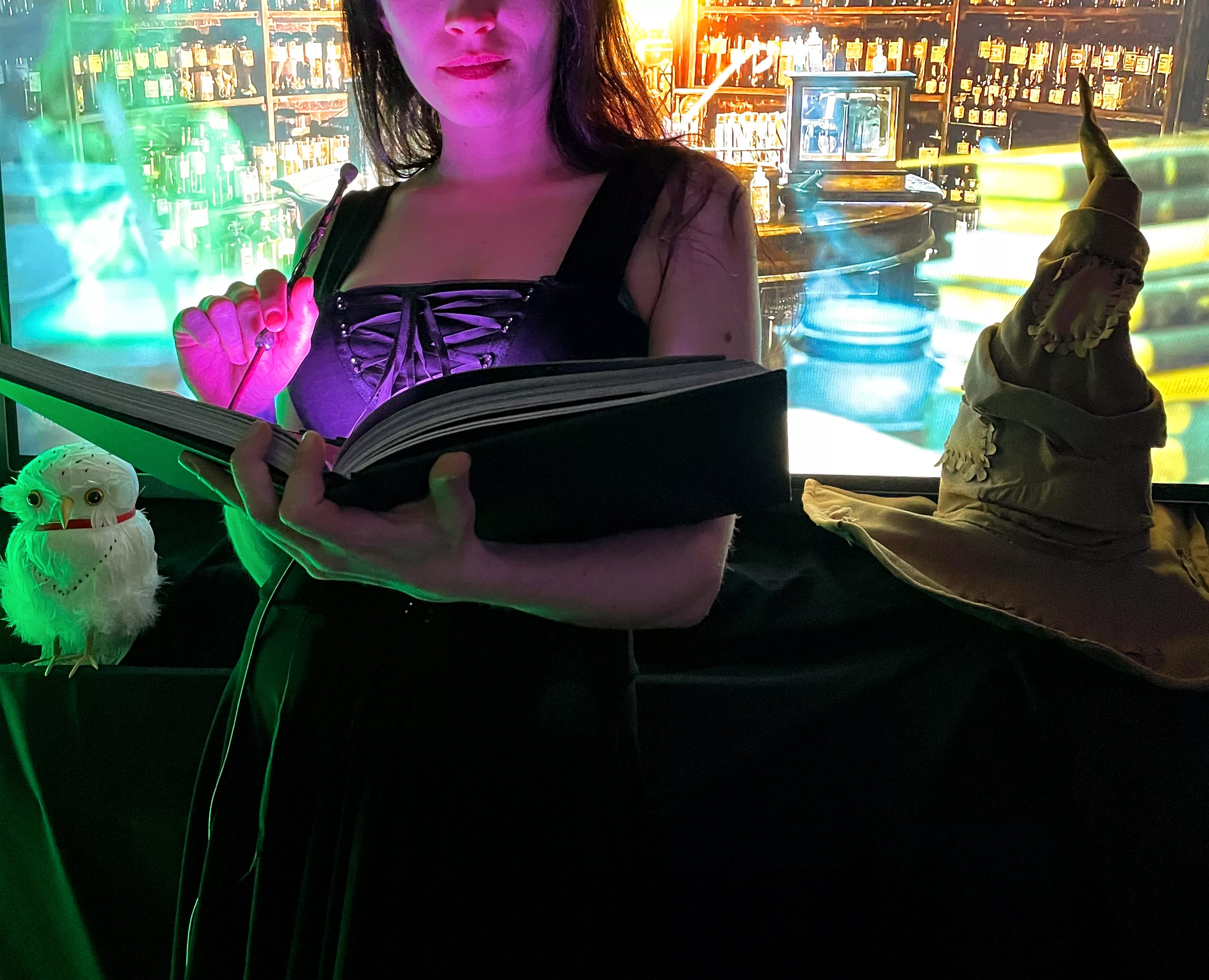 [F] Are you casting revelio?