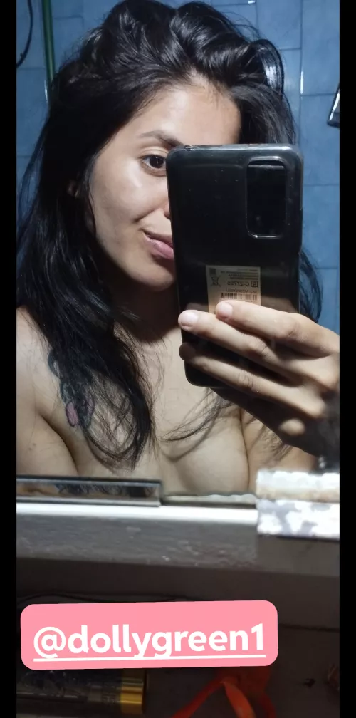 Good morning honey, this Latina woke up wet 🥺 do you want to see? 😏😈 links in comments