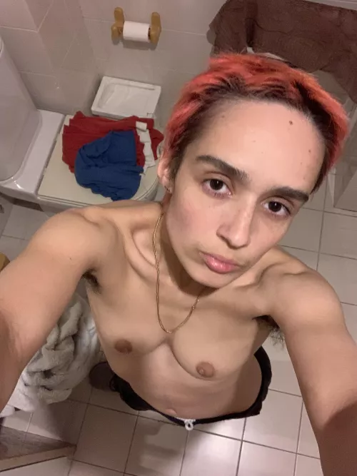 hi there, feeling hot tday, who wants to join me for a shower