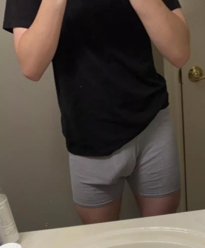 Hmu, loser gets humiliated ruthlessly 😛 Come with trash talk