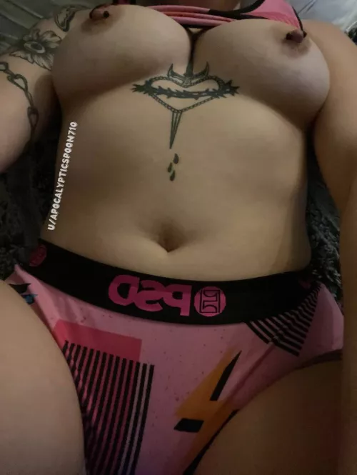 how did you feel about goth girl titties?