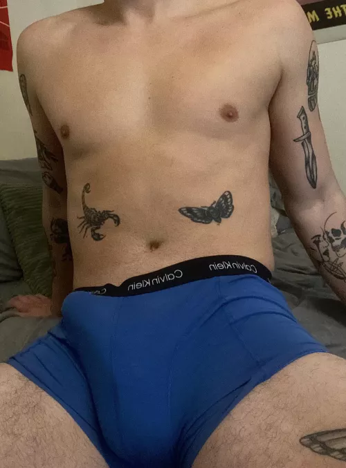 How’s my bulge? 👀