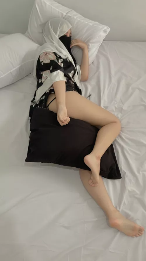 I enjoy sticking hard things in my pussy.