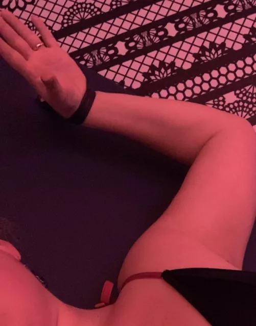 I got a feeling,… that tonight's gonna be a deliciously though one