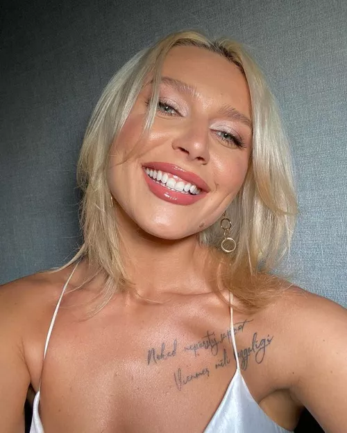 I'm not feeling myself today, can I feel you?