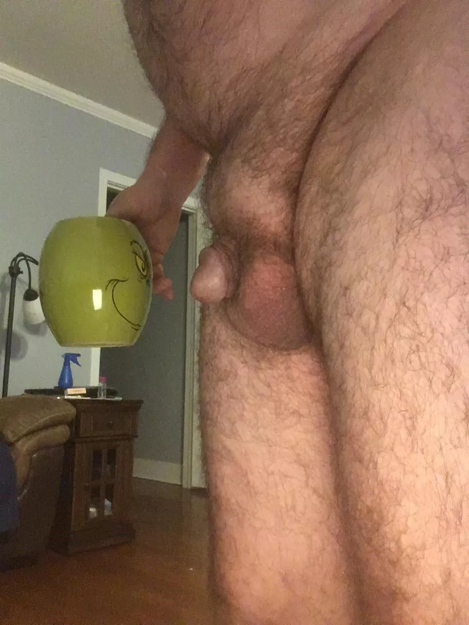 It is my belief that every woman enjoying coffee with us needs a good giggle. I try to provide that. 😂