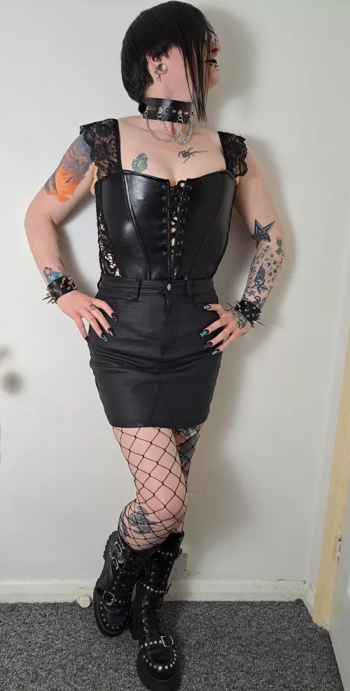 it's national threesome day! time to go get some toys!