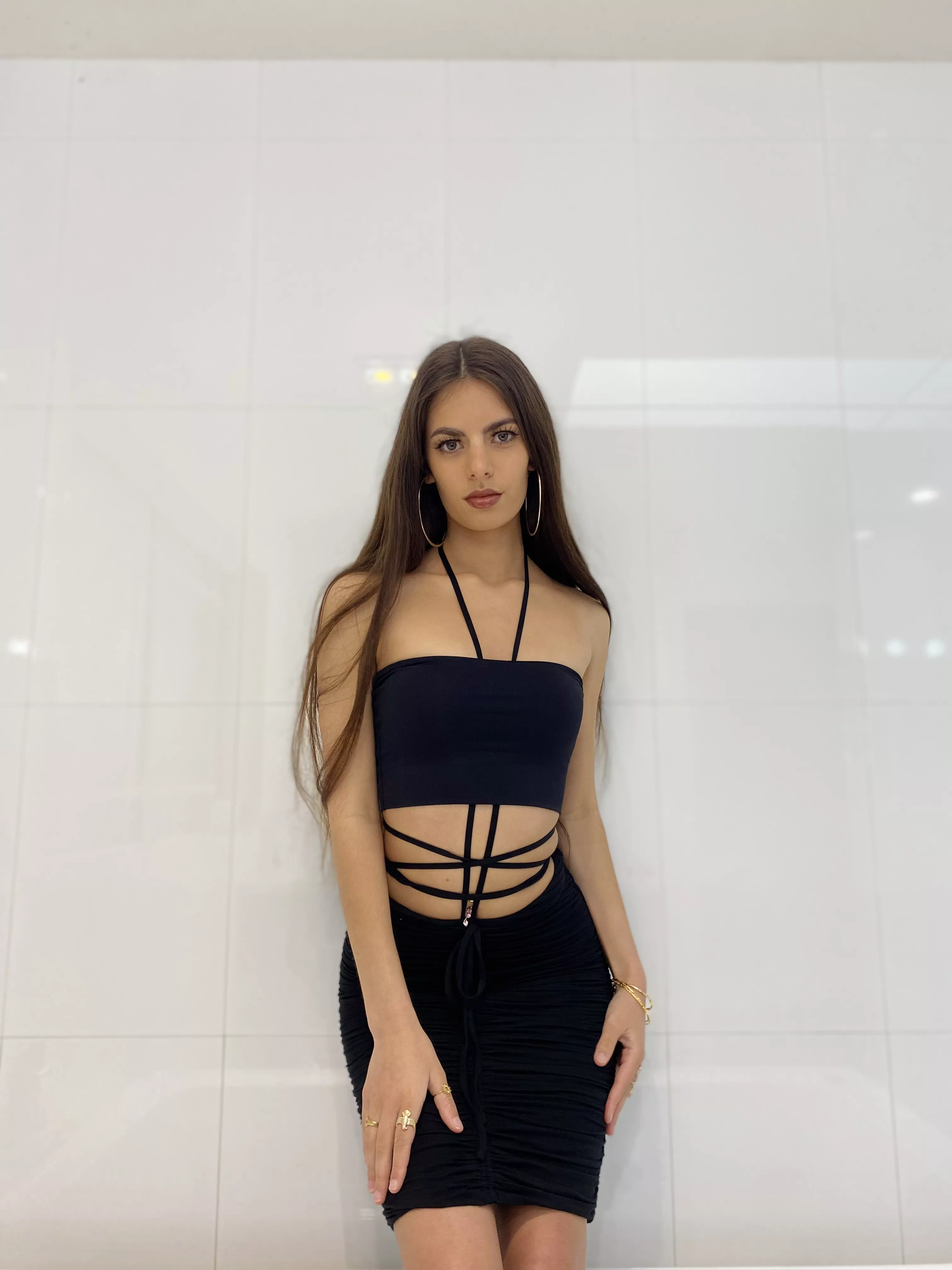 legal, tight, and 5'2. Am I your type?