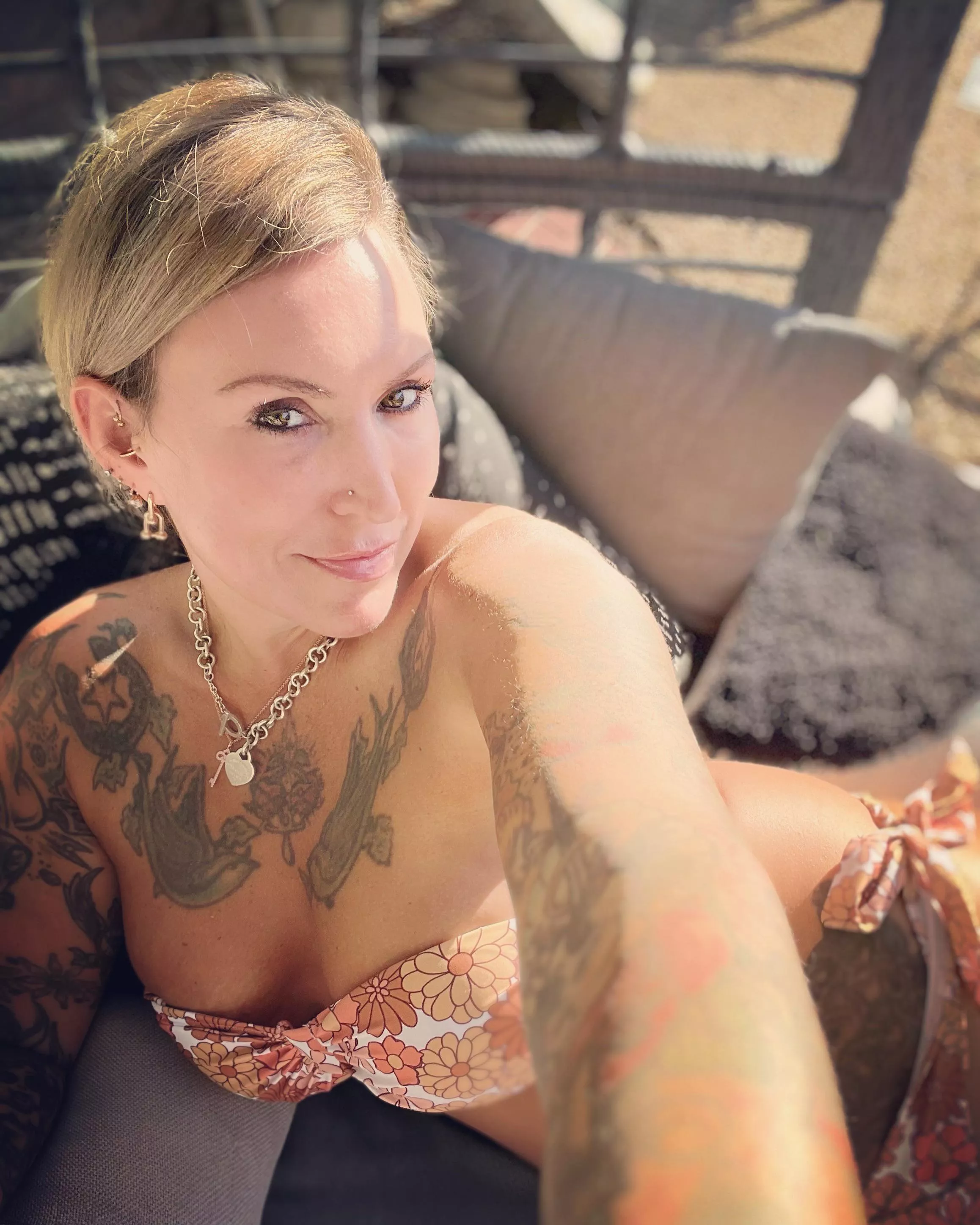 Milfs do it better —Mature mom F/46 [female]