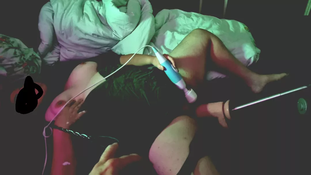 my largest dildo on my machine was magical can't wait to be fucked my an even larger strapon