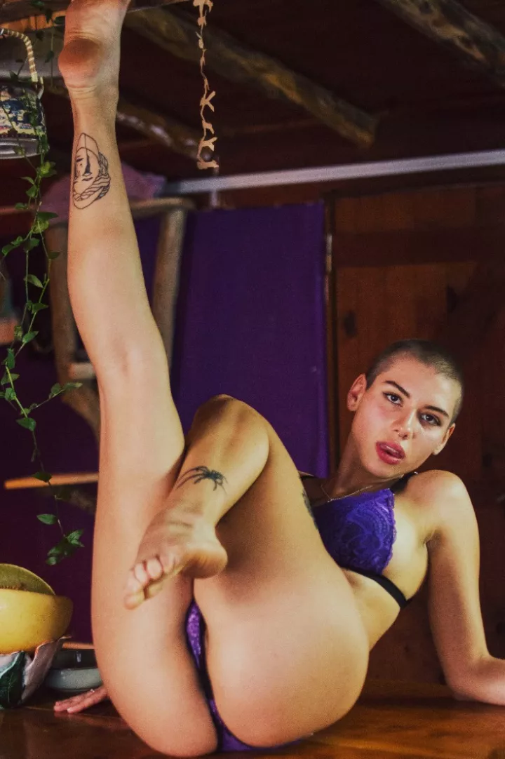 my legs lool cute but they could crush your skull