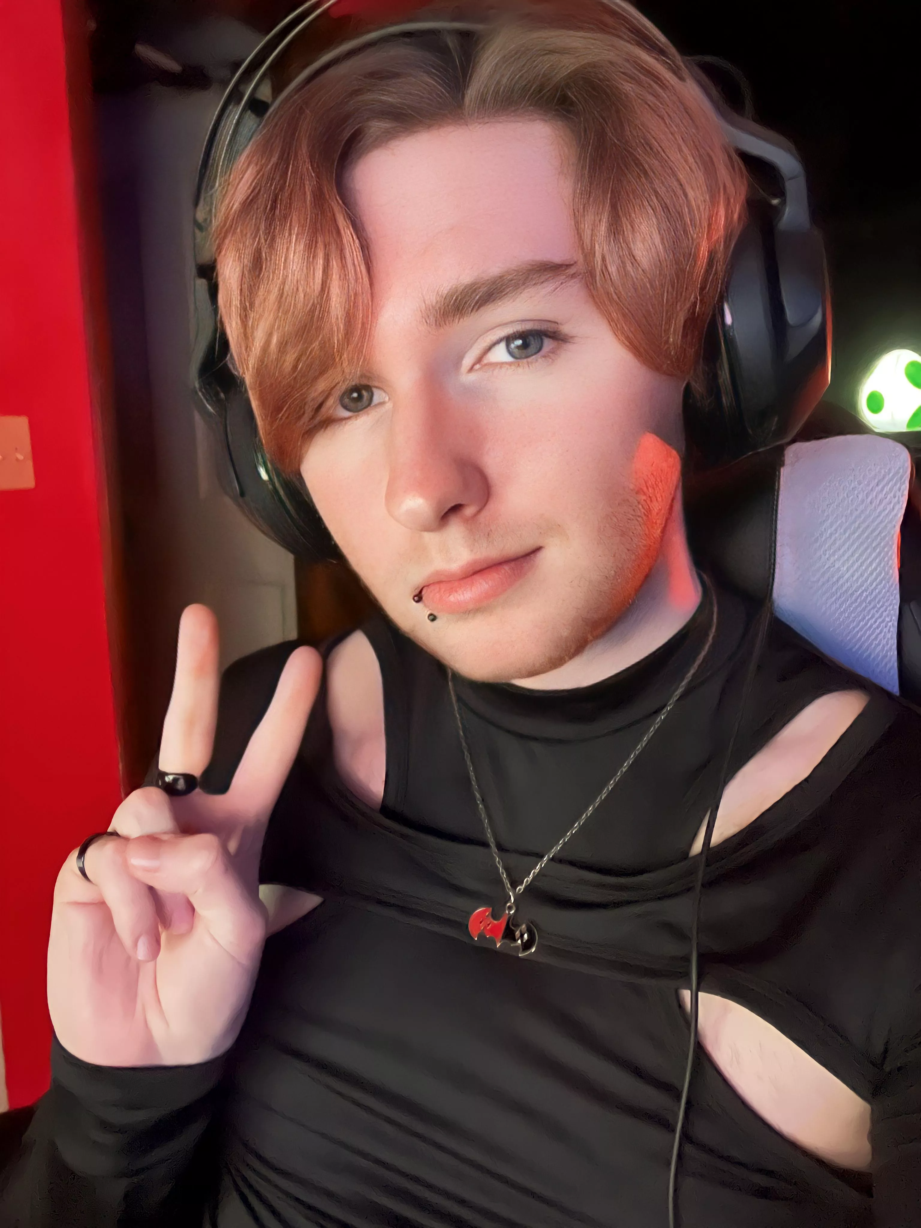 My sleep schedule is non existent at this point 🔪