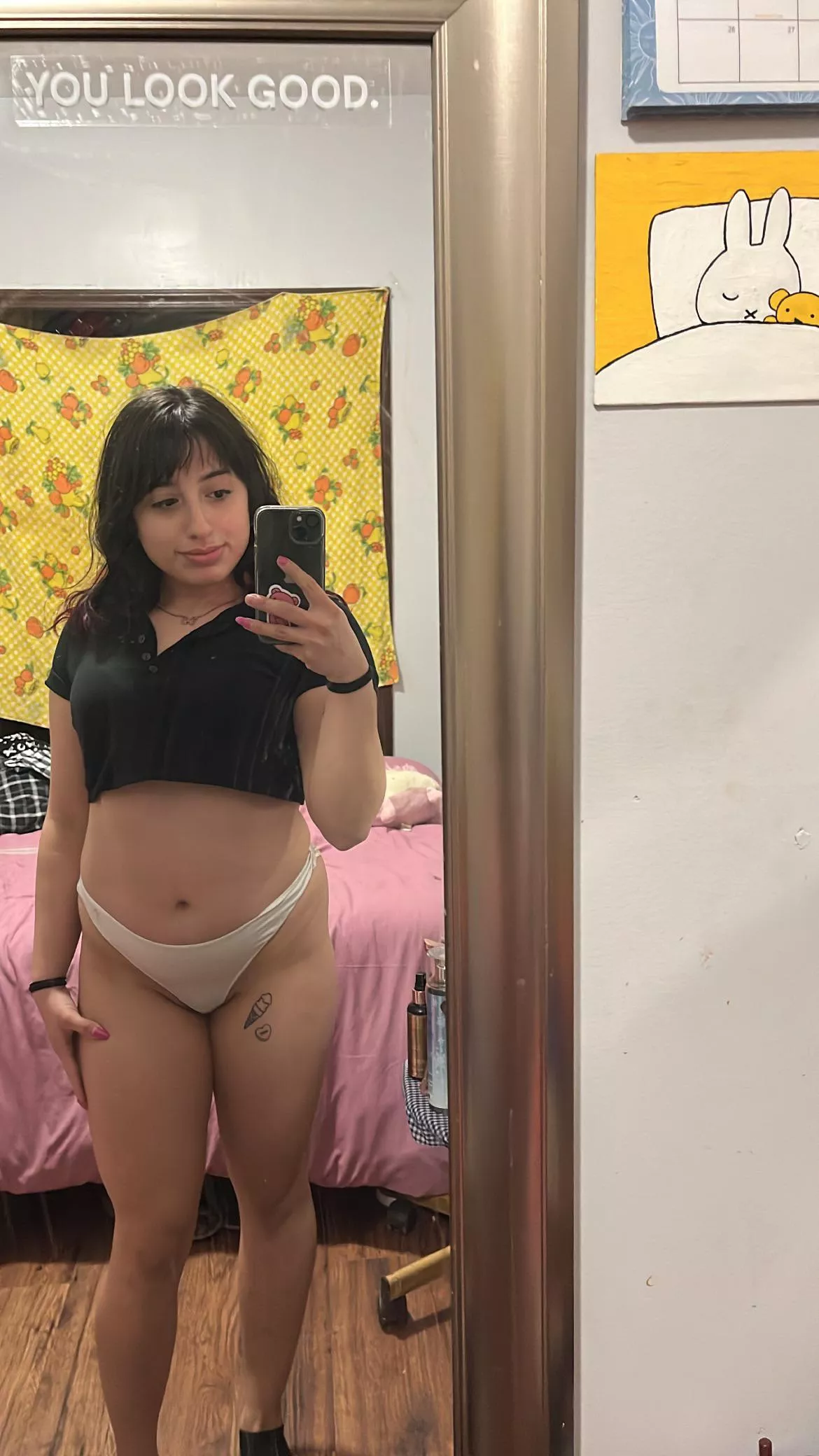 Needing some affection 🖤