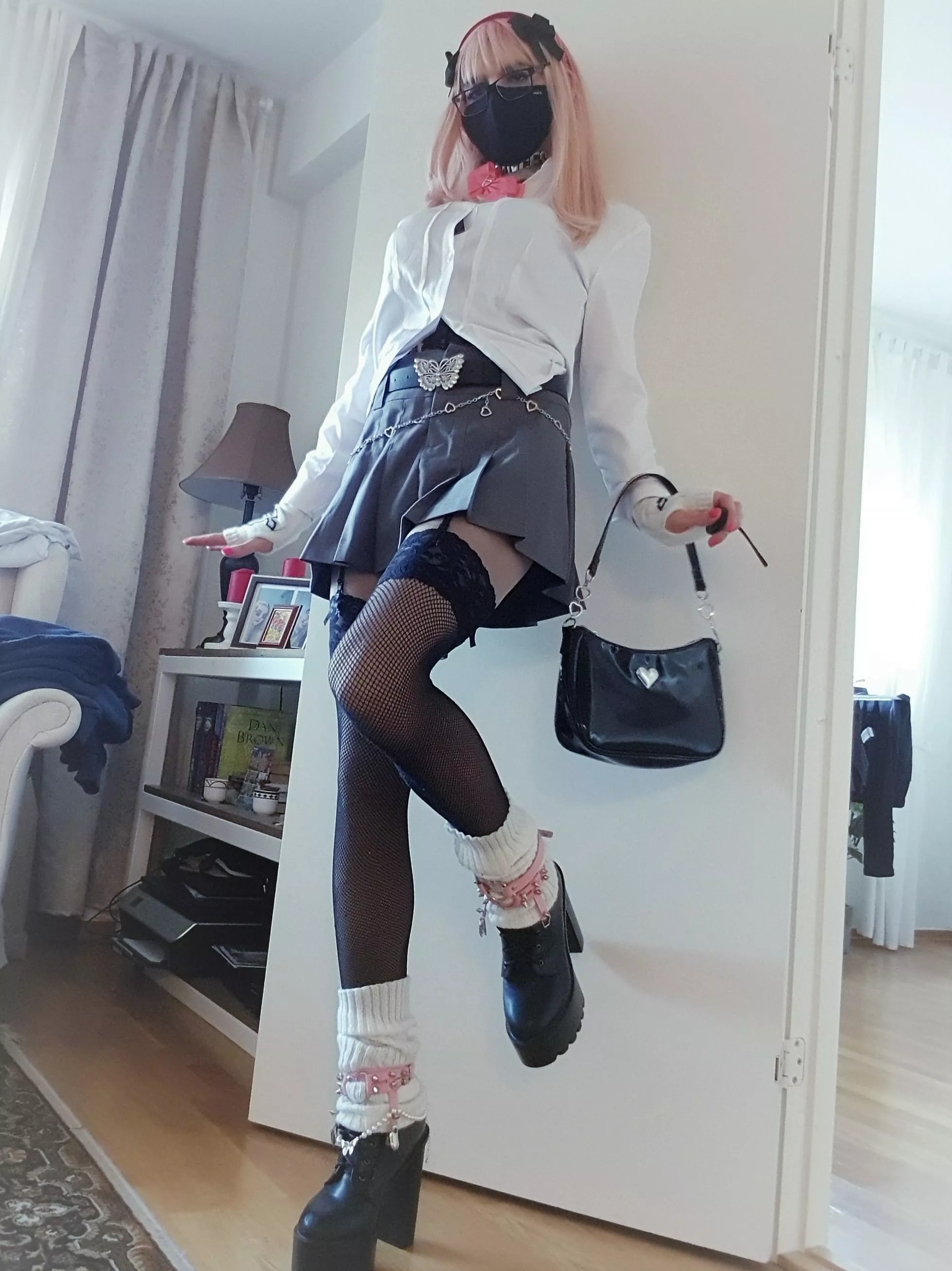 New SchoolGirl look, she looks nice but she's probably a mean bully 😄😈