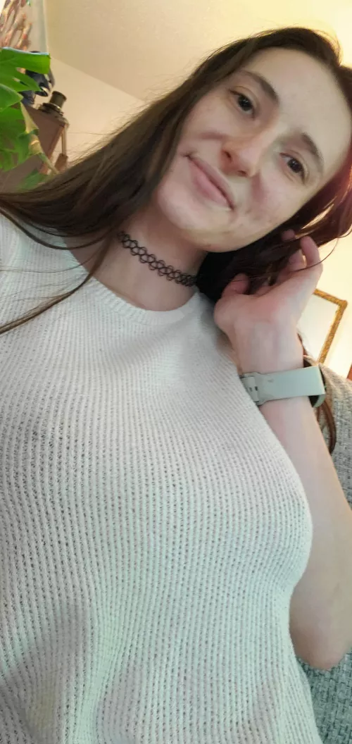 No bra and a choker