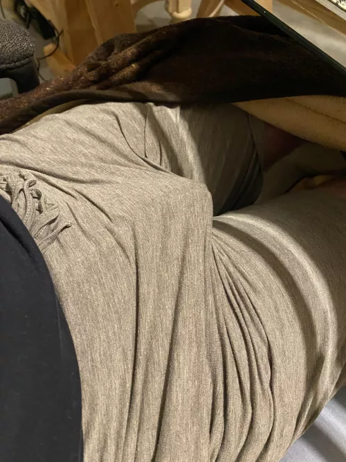 Playing civ, any hot boys want to help me relax?