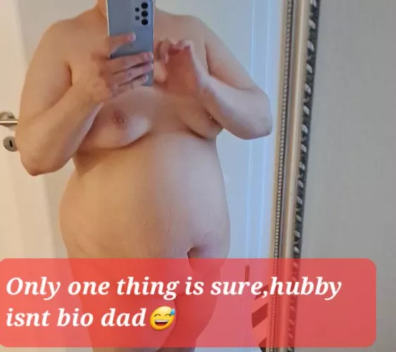 Poor cuck gets his turn only after 6 bulls...