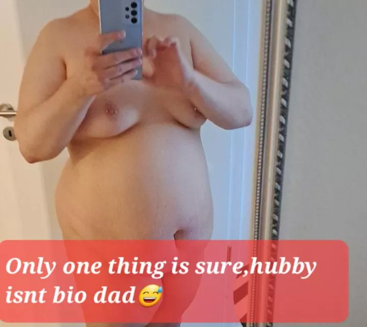 Poor cuck gets his turn only after 6 bulls...