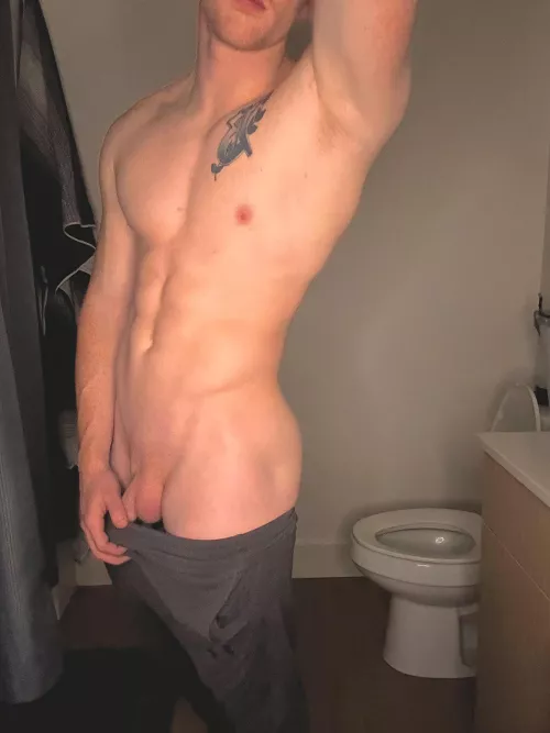 POV you come in the bathroom while I’m changing😏🫣