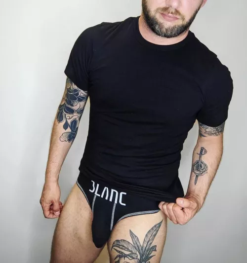 Saturday briefs [37]