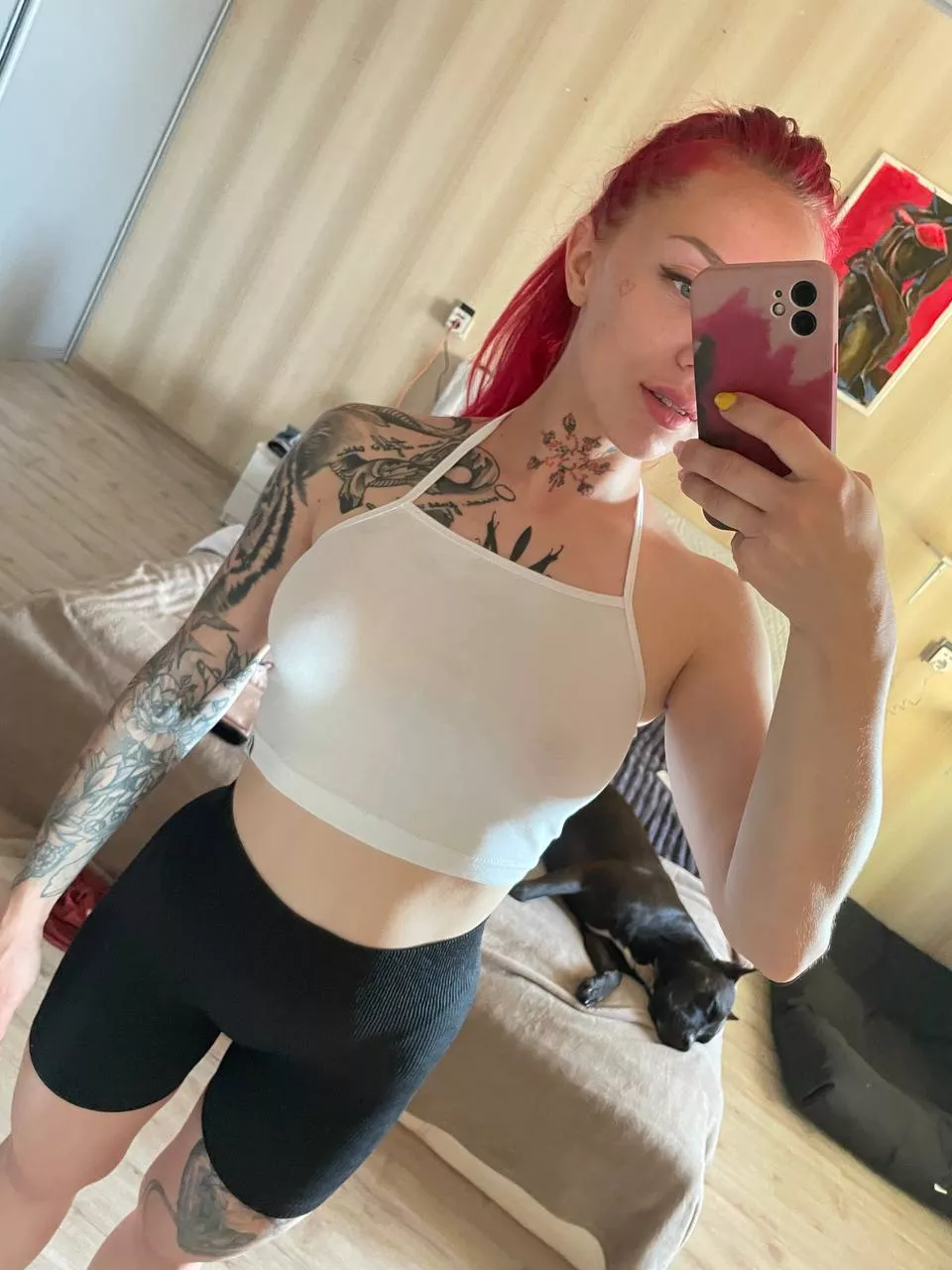 Starting my saturday off braless 😅