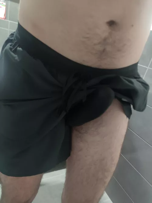 the underwear layer of my gym shorts sure is flattering