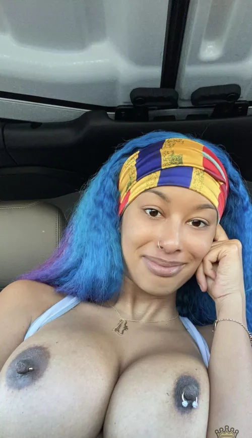 WHO LOVE MY BOOBS? DM I GOT SOMETHING SPECIAL