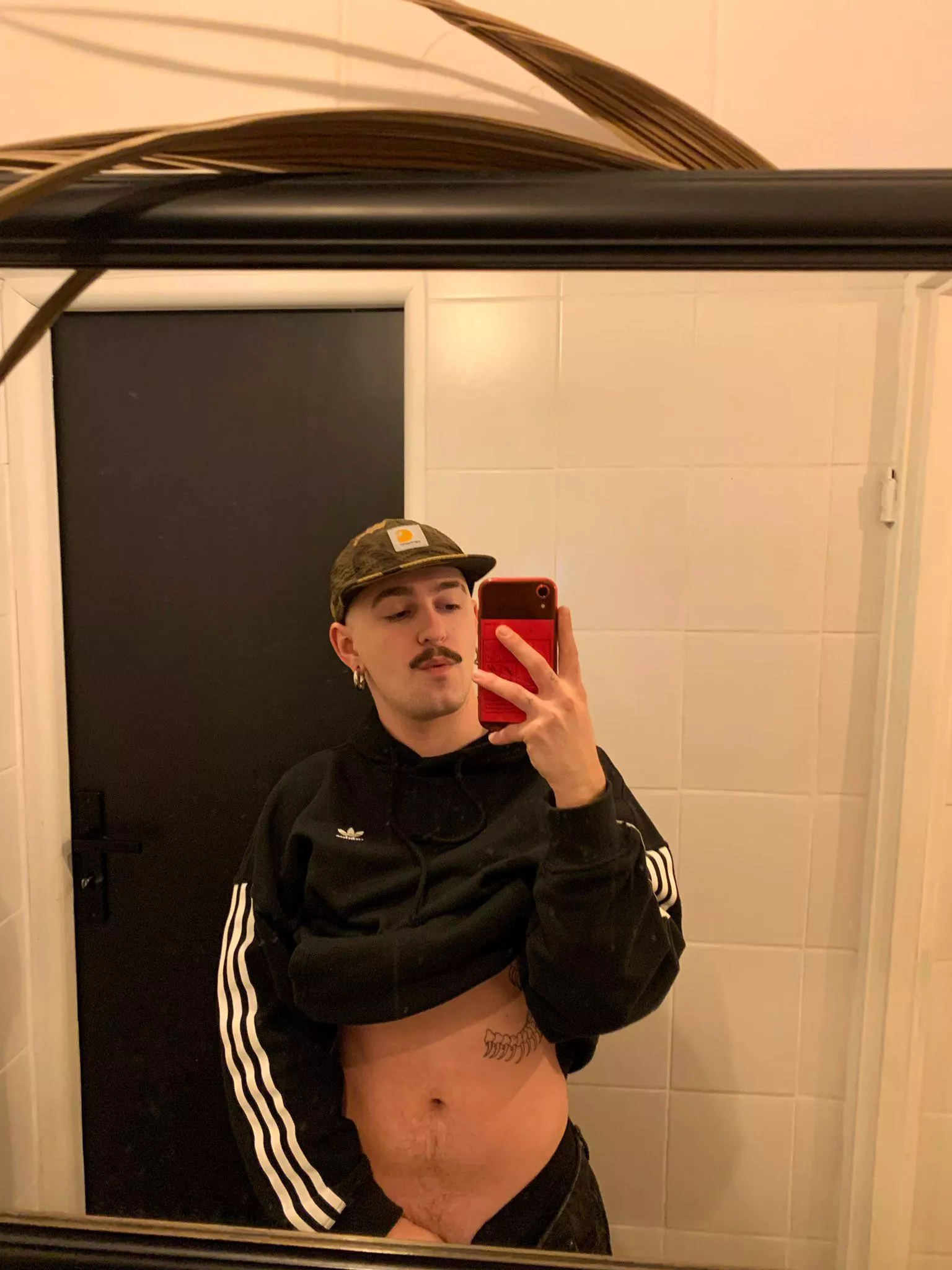 Workin hard today🥱 need a rest a lil bit or a sub hehe❤️