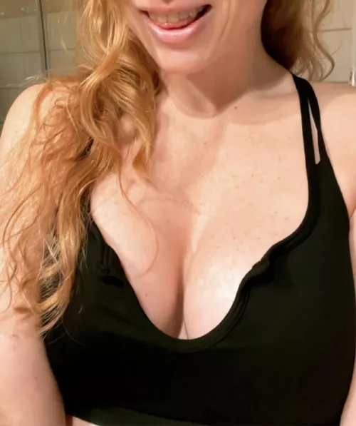 Would you look at them at the gym? 😇😈