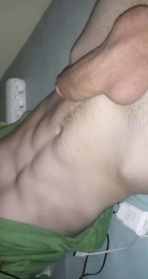 18 if u lick all parts of my body you can give me head conanlake1