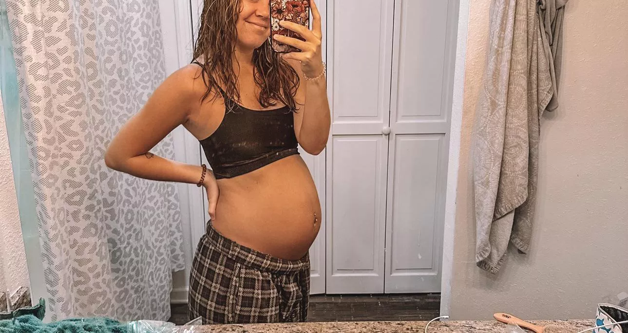 20 weeks pregnant belly ❤️