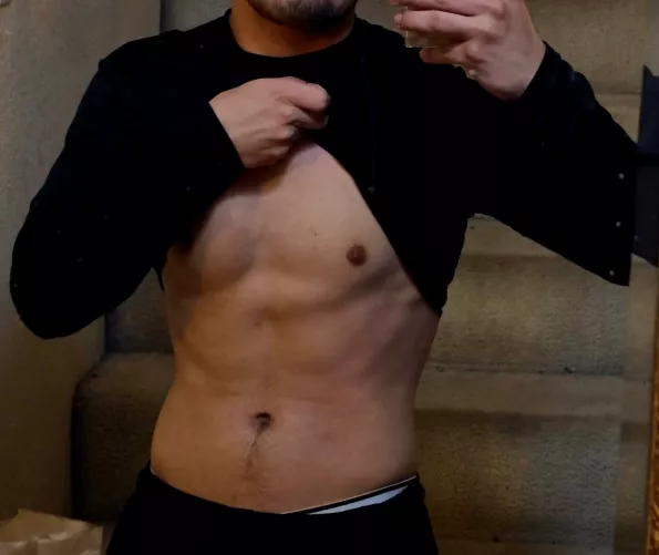 21, fit for fit, bored mostly wanna chat, maybe trade, add sbiboi021